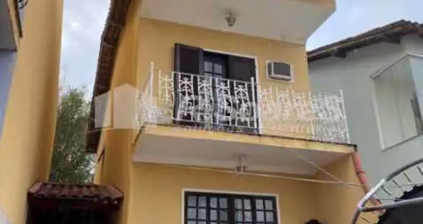 Casa com 2 quartos à venda na Rua Arauana, Vila Valqueire, Rio de Janeiro