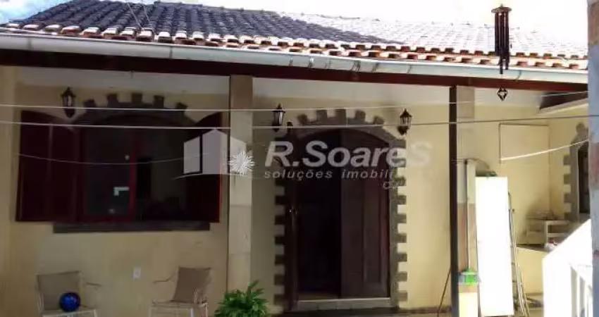 Casa com 3 quartos à venda na Avenida Pirpirituba, Realengo, Rio de Janeiro