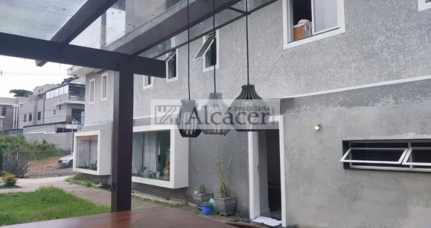 Casa Residencial para alugar, 520.00 m2 por R$17500.00  - Santa Felicidade - Curitiba/PR