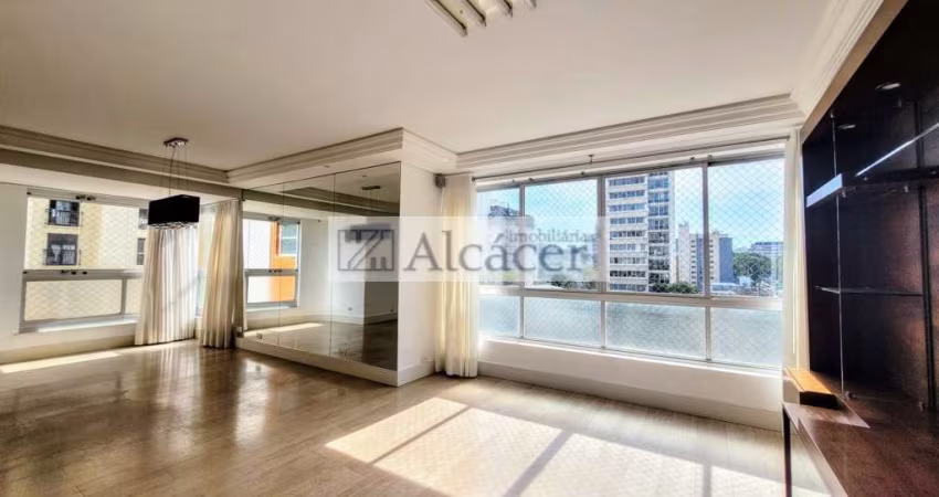 APARTAMENTO TOTALMENTE REFOTMADO - PEÇAS AMPLAS