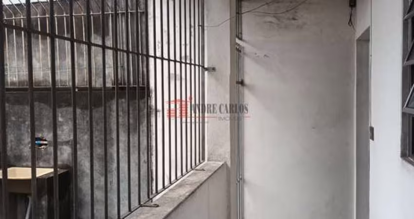 Casa Comercial em Parque Santa Teresa  -  Carapicuíba