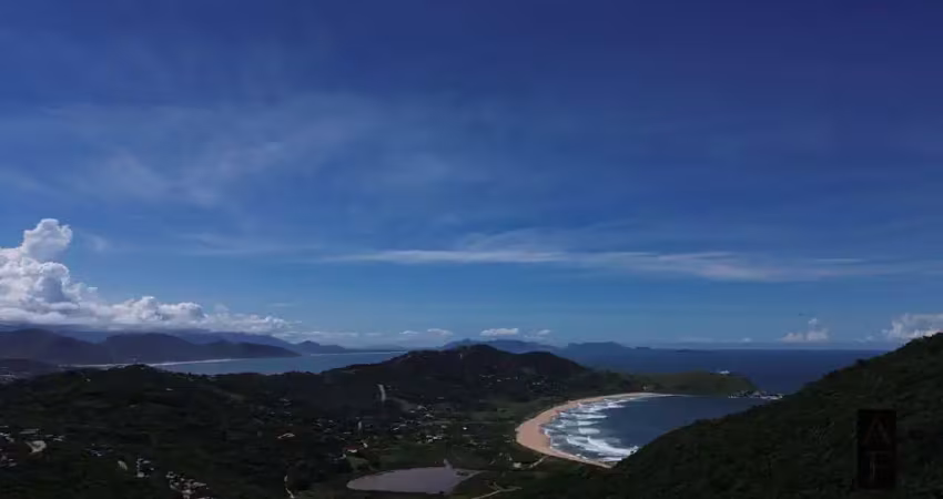 Terreno à venda na Praia da Ferrugem, Garopaba 