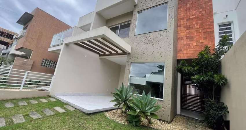 Casa à venda no bairro Ferraz - Garopaba/SC