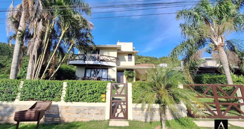 Casa no centro de Garopaba