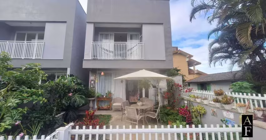 Casa com 2 quartos à venda na Rua Viúva Maria Antonia Dos Santos, 1215, Pinguirito, Garopaba