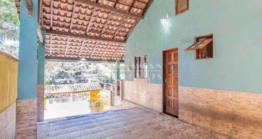 Casa em condomínio fechado com 3 quartos à venda na Rua João Café Filho, 100, Parque das Rosas, Cotia