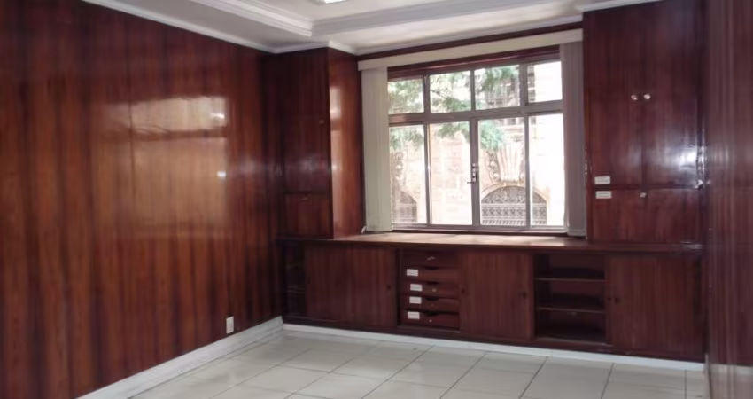 Sala comercial com 3 salas para alugar no Sé, São Paulo 