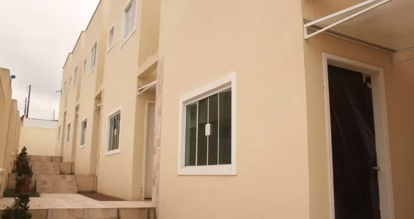 Casa com 2 quartos para alugar na Vila São Paulo, Mogi das Cruzes 