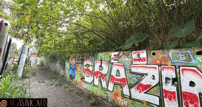 Terreno à venda na Vila Pedra Branca, São Paulo 