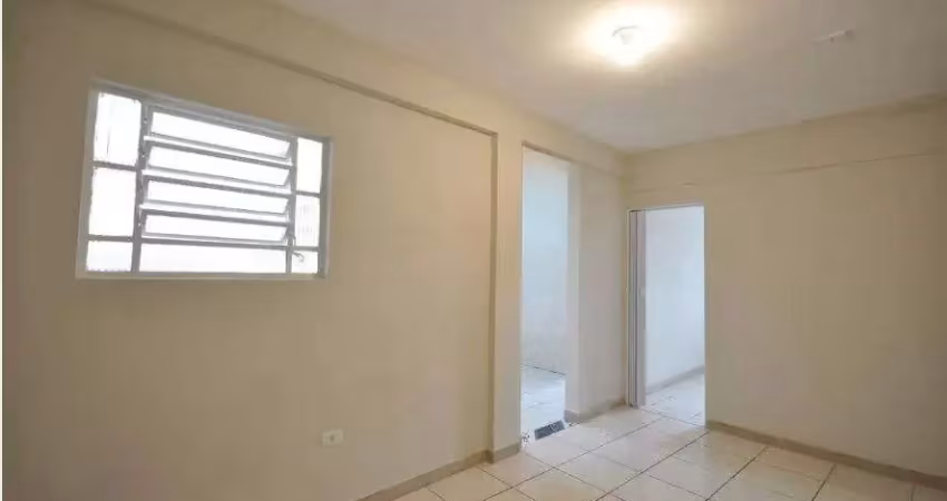 Casa com 2 quartos para alugar no Parque Edu Chaves, São Paulo 