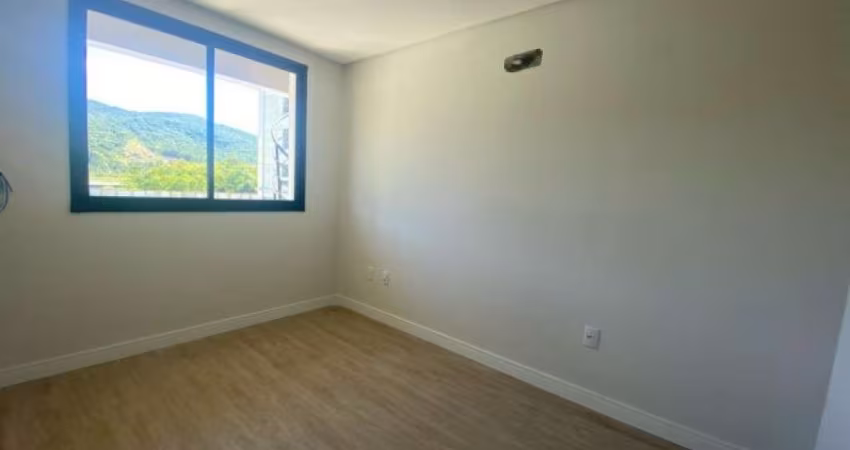SOBRADOS TRIPLEX EM ITAPEMA, COM PROJETO DIFERENCI