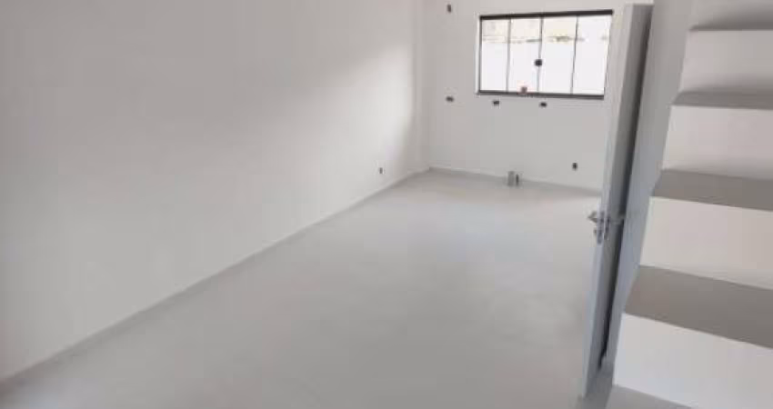 SOBRADOS EM ITAPEMA, COM 02 DORMS