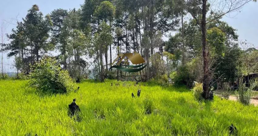 Terreno em condomínio fechado à venda no Loteamento Colinas Verdes, Atibaia 
