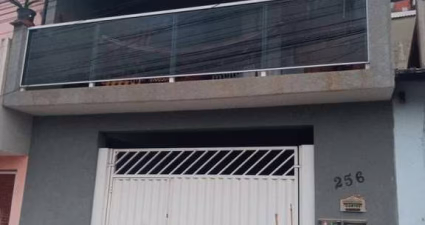 Casa á venda em Atibaia/SP