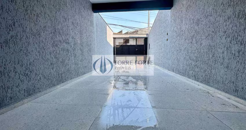 Sobrado NOVO 3 dormitórios 1 suite e 2 vagas na Vila Bela