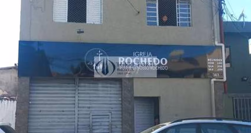 Casa assobradada com salão em baixo no Jardim Vila Formosa