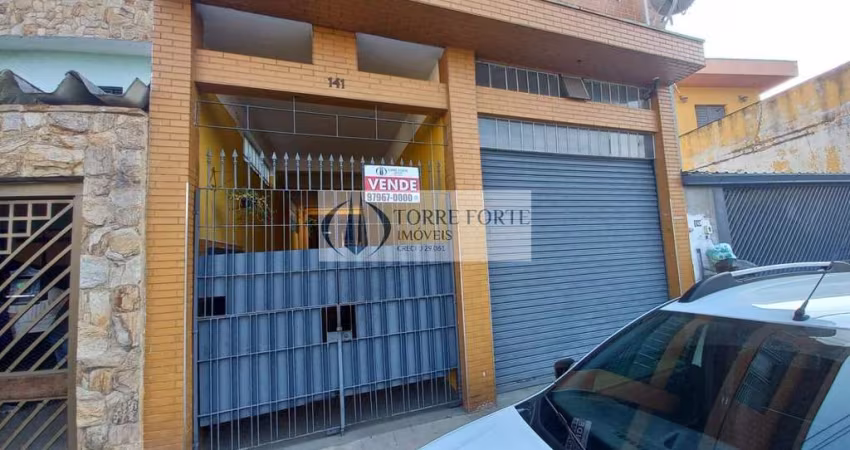 2 casas com 3 dormitórios 4 banheiros + 1 salão na Vila Mafra