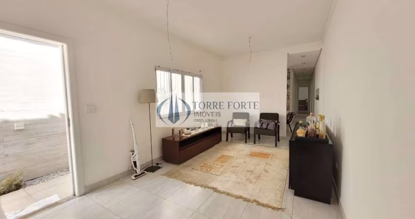 Linda casa  3 dormitórios, 1 suíte, 3 vagas a 100 metros da Praia