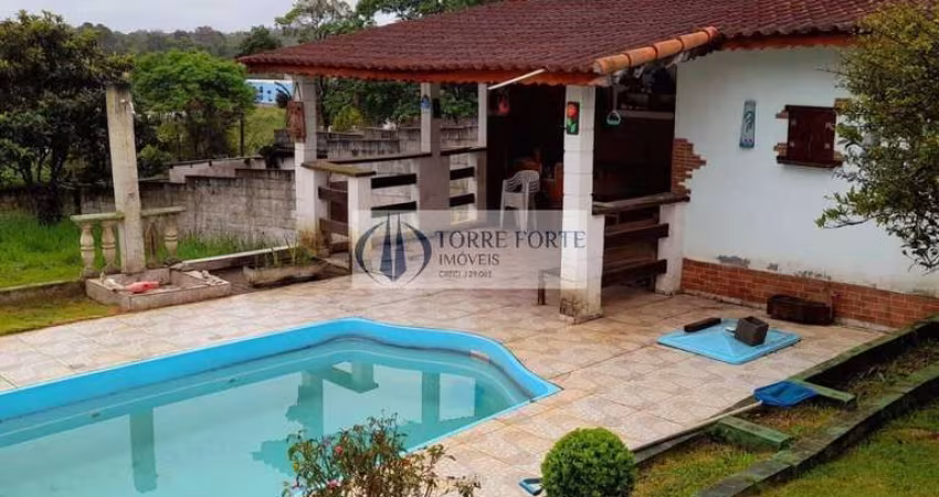 Sitio em Biritiba Mirim 3 dormitórios 3 banheiros e 4 vagas