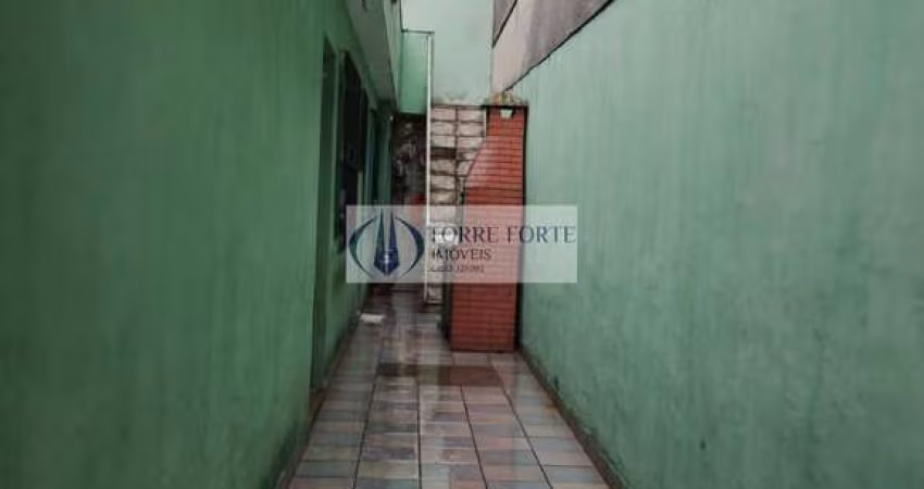 Casa Terrea com 2 dormitorios 2 vagas de garagem na Vila Cosmopolita.