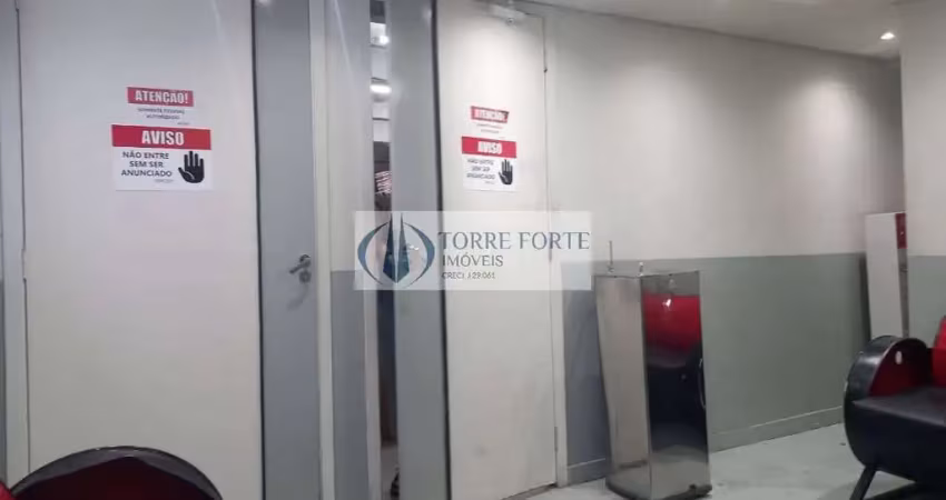 Galpao com 2 salas de reuniao 2 vagas ,trifasico , na vila prudente.