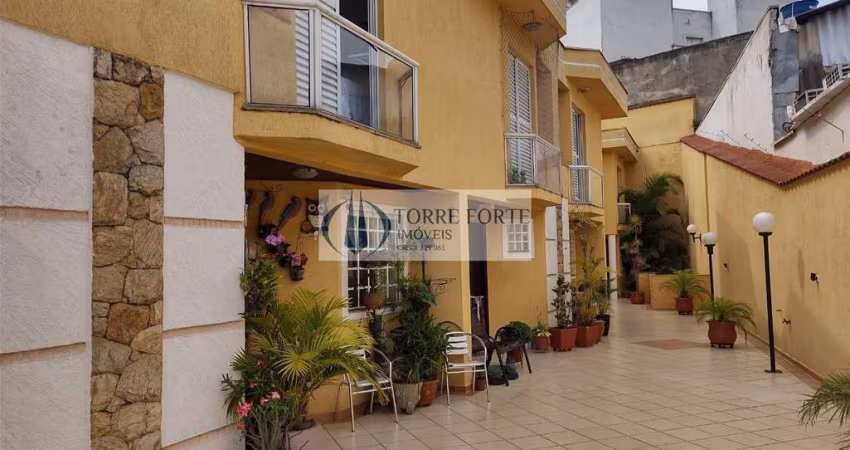 Sobrado em condominio com 3 dormitórios, 1 suite, 3 vagas na Vila Bertioga