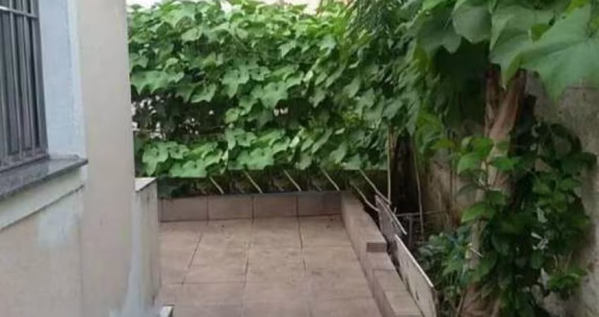Casa com 1 dormitório, 3 Vagas na Vila Carrão