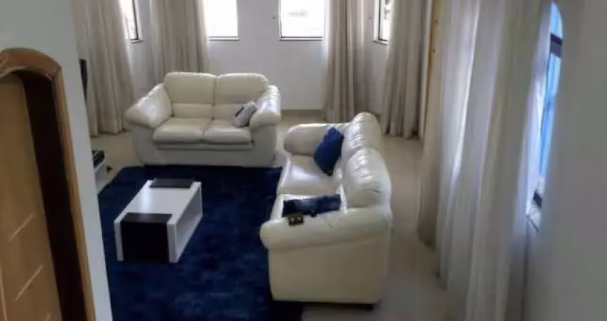 Sobrado com 2 suítes, 4 Vagas na Vila Formosa