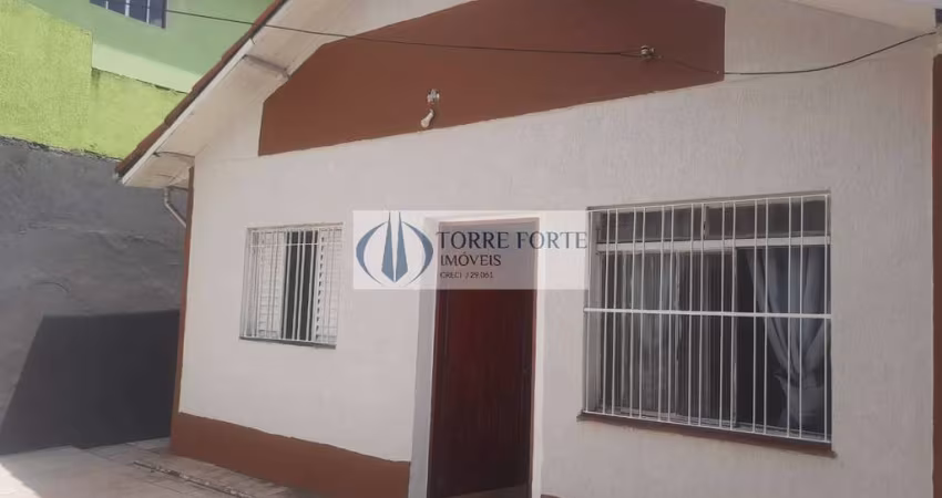 Casa Terrea com 4 dormitorios 2 vagas de garagem na Vila Antonieta.