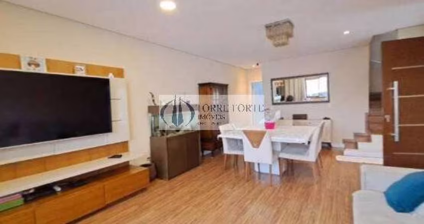 Linda casa com 3 quartos, varanda e 2 vagas na Vila Morse