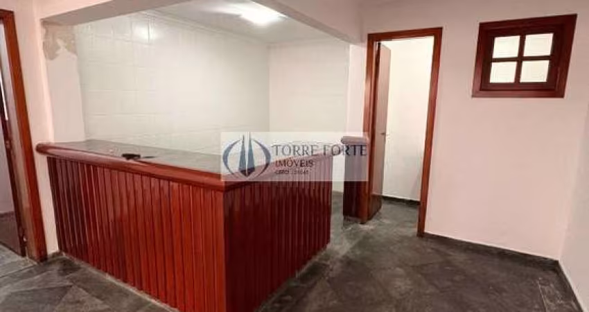 Linda casa com 3 dormitórios, terraço e 2 vagas no Jardim das Vertentes