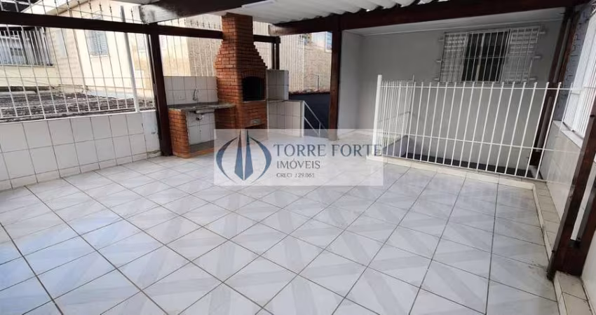 Linda casa com 3 dormitórios, terraço e 2 vagas de garagem em Tucuruvi