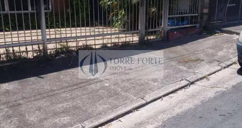 Casa com  4 dormitórios e  4 vagas na Vila Formosa