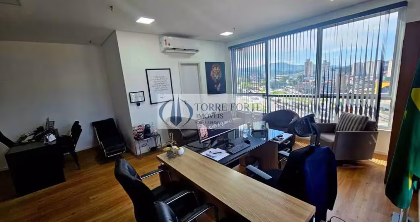 Sala comercial com 1 vaga, ar condicionado, banheiro e copa em barueri