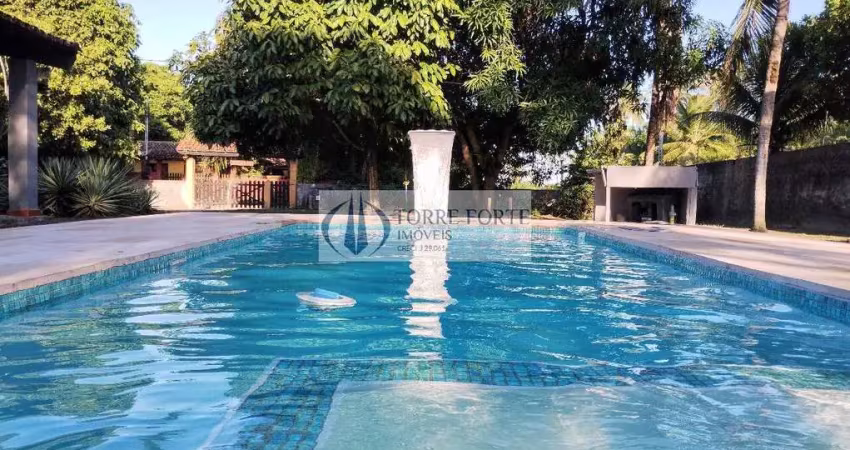 Pousada em condominio , com varanda e  piscina em ilheus bahia.