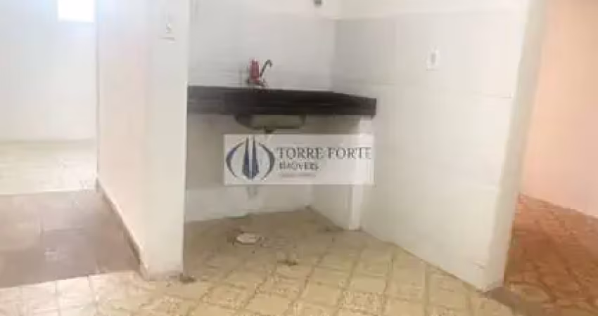 Casa comercial para locação com 6 salas  4 vagas na vila formosa.