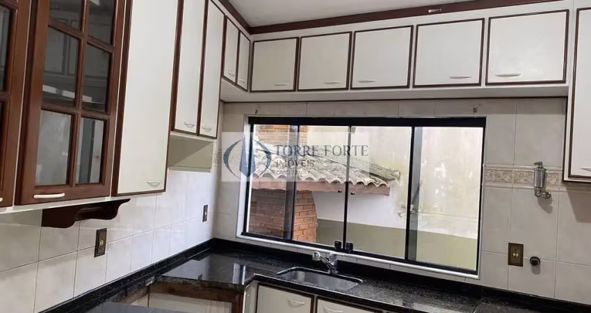 Casa com 3 dormitorios 1 suite com hidro 5 vagas , na vila zelina