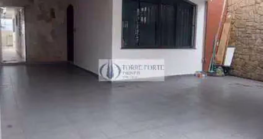 Sobrado amplo com 3 dormitórios, 1 suíte e 3 vagas na vila matilde