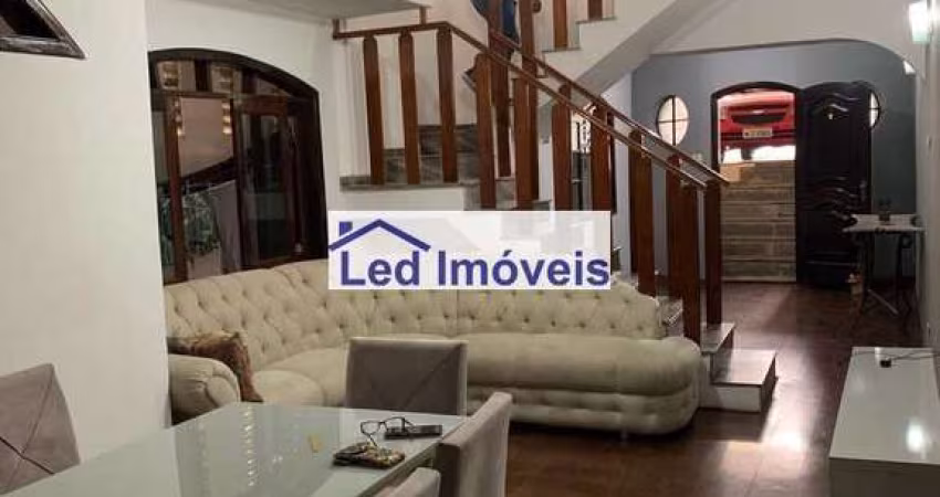Sobrado com 4 quartos, Jaguaribe, Osasco - R$ 750 mil, Cod: 2515