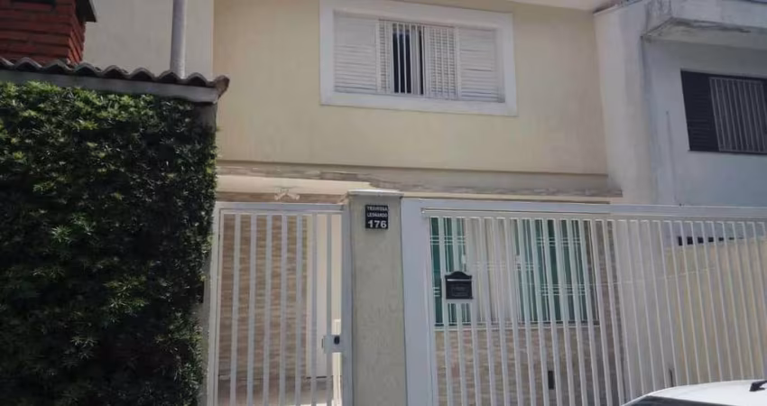Sobrado para Venda em Santo André, Vila Eldízia, 3 dormitórios, 2 banheiros, 2 vagas