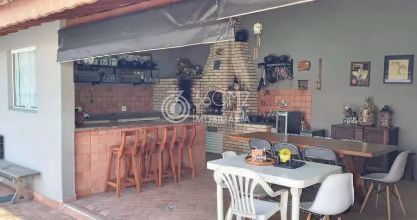 Casa para Venda em Santo André, Vila Eldízia, 3 dormitórios, 1 suíte, 4 banheiros, 5 vagas