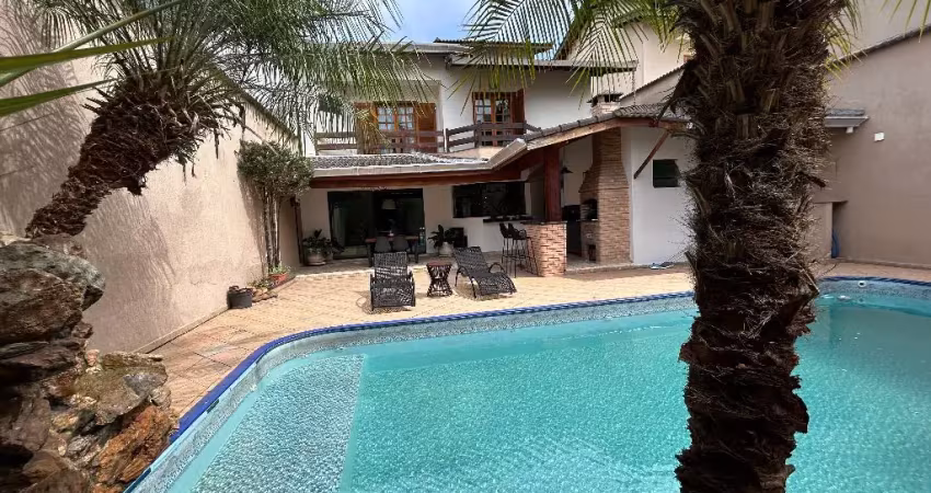 Vendo casa no parque do passaros linda moderna e reformada com pscina