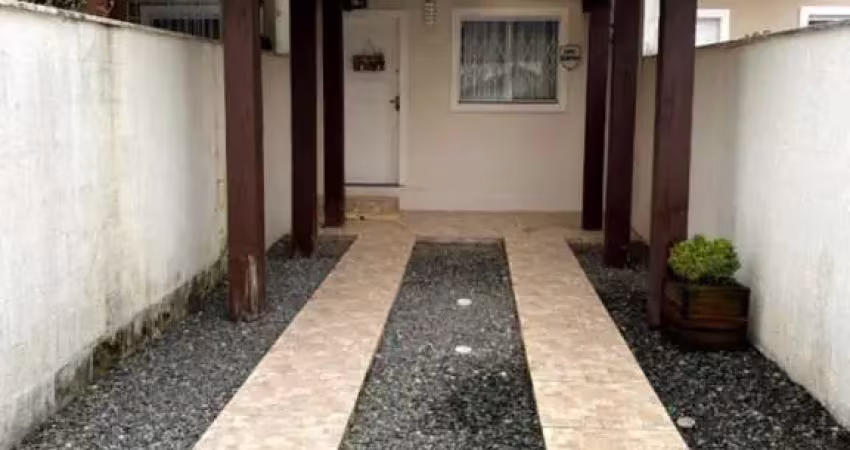 Casa - Padrão, para Venda no petropolis