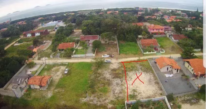 Terreno à venda na Praia do Ervino, São Francisco do Sul 