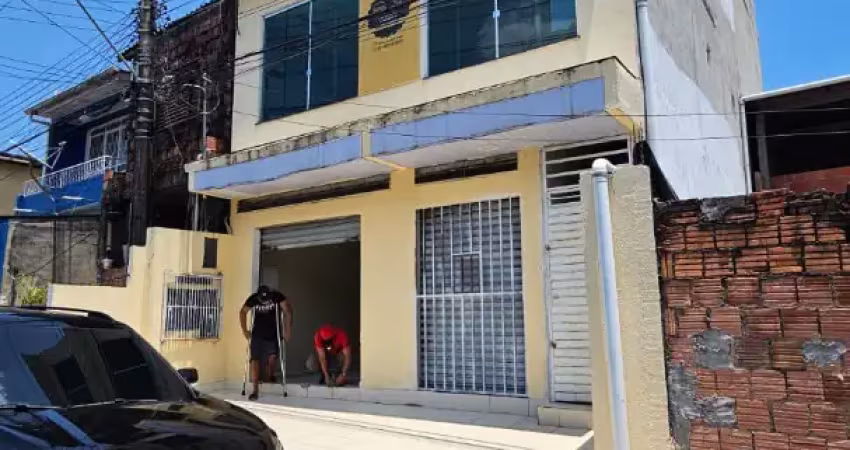 Casa com 3 quartos para alugar na Avenida Brasil, 80, Compensa, Manaus