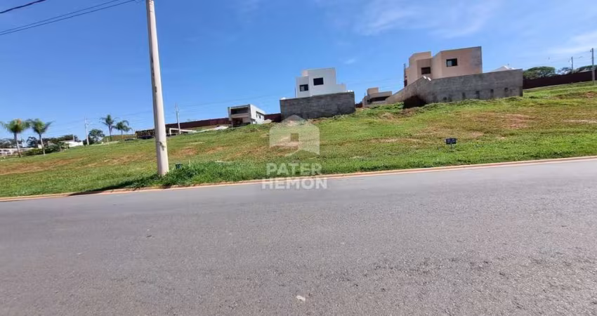 Terreno à venda no bairro Jardins Capri em Senador Canedo/GO