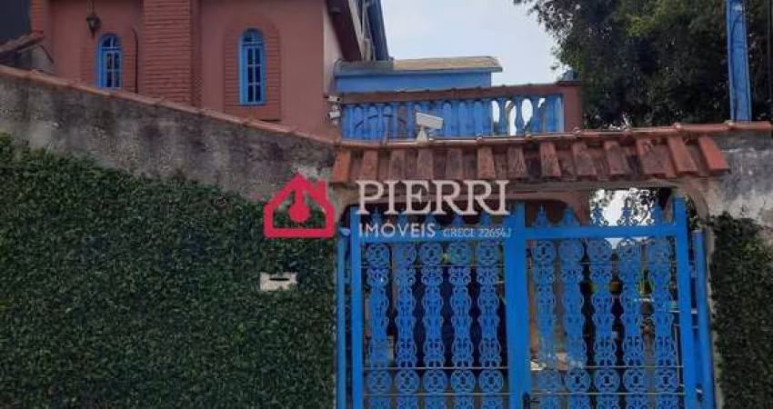Sobrado ampo com quintal, lareira, jardim a venda no Jaraguá