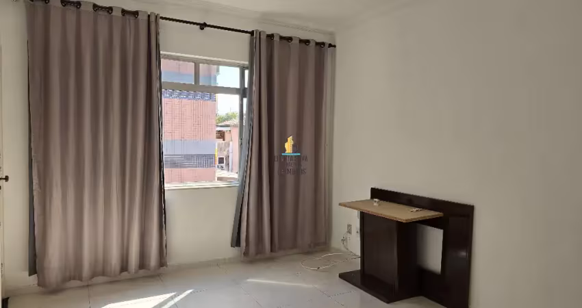 **macuco – venda – 2 dorm – reformado – amplo e ventilado**