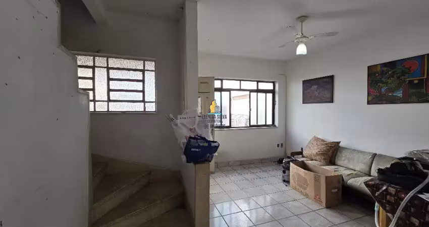 Boqueirão – sobrado – 2 dorm – 85 au – com quintal – preço de oportunidade