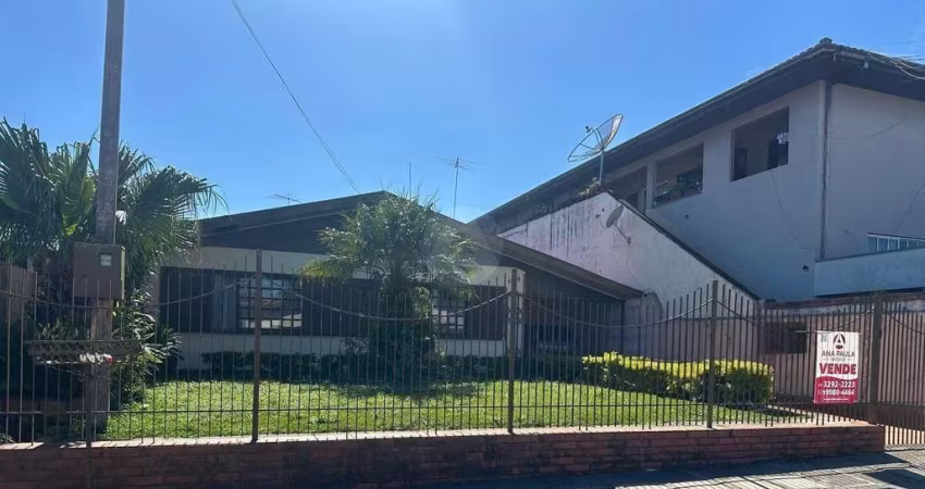 Casa no bairro Centro em Campo Largo-PR